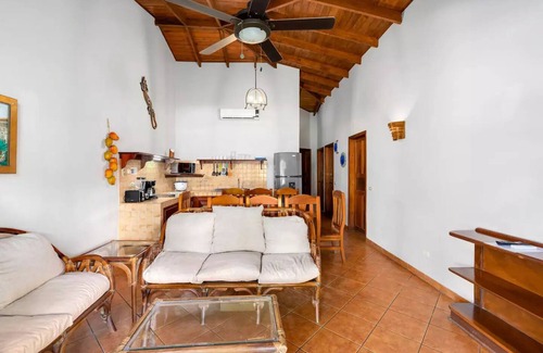 Tamarindo Hotel | 3 Bedrooms 2 bathrooms Family Suite at Hotel Bahia Esmeralda