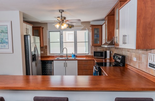 Cabezas Villa | 3 Bedrooms, 2 Bathrooms, Sleep 6.