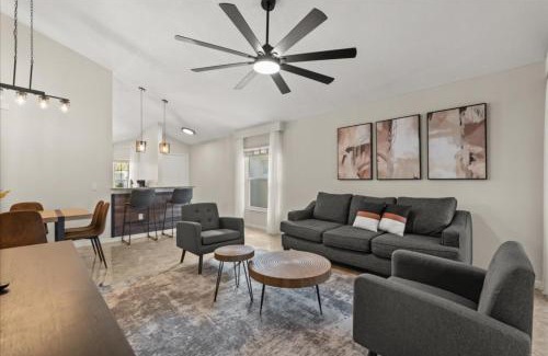 Bridgewater Crossing House | 3 Bedrooms 2 Bathrooms Bridgewater 142Hl