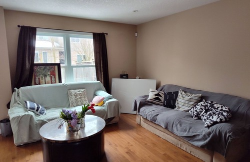 Waterloo House | 3 Bedrooms & 3.5 bathrooms Townhouse of Waterloo Clair hills