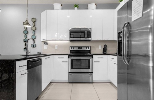 Four Corners House | 3 Bedrooms/3 Bathroom The Retreat (1523 RC)