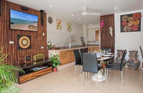 Bang Po Apartment | 3 bedrooms apartment at Tambon Mae Nam 90 m away from the beach with sea view private pool and balcony