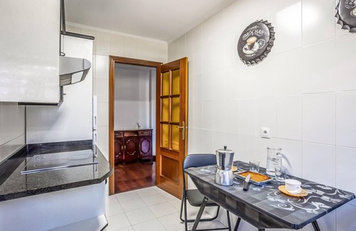 Colindres Apartment | 3 Bedrooms Apartment In Colindres