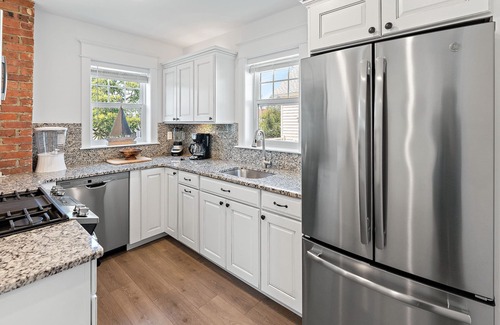 Wall Apartment | 3 Bedrooms Apartment In Belmar