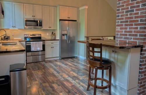 Bridgton House | 3 bedrooms, close to skiing and lakes.