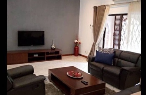 Lusaka Apartment | 3 Bedrooms Exclusive House in Northmead