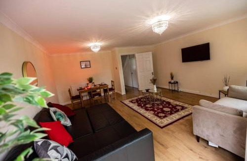 Peckham Apartment | 3 Bedrooms House-sofabed-parking-bbqstove-garden