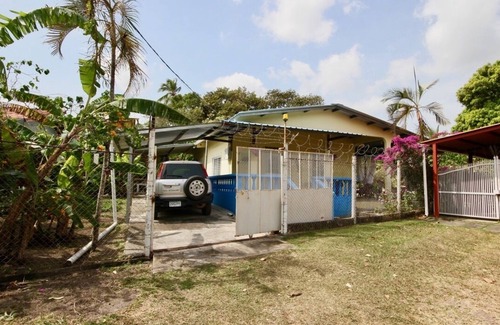 Bejuco House | 3 bedrooms house with private pool, close to all amenities and beaches.