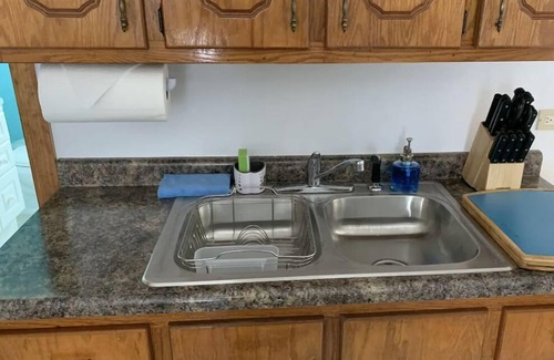 Hermosa Apartment | 3 bedrooms In the Windy City