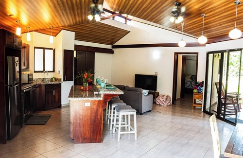 Ojochal House | 3 bedrooms. Large pool. Gated. Private. Ojochal.