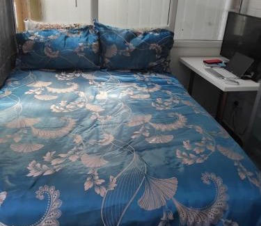 Norwich House | 3 bedrooms Sleeps 8 Self Catering House Near California Cliffs and Great Yarmouth Beach,Norfolk