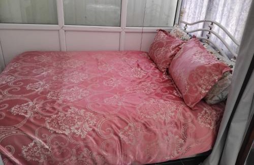 Norwich House | 3 bedrooms Sleeps 8 Self Catering House Near California Cliffs and Great Yarmouth Beach,Norfolk