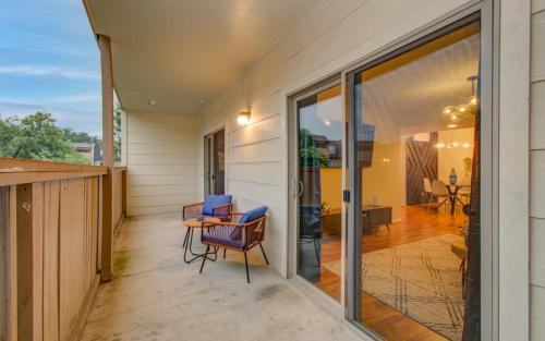 South Main Apartment | 3 Bedrooms Spacious Central Condo w Pool