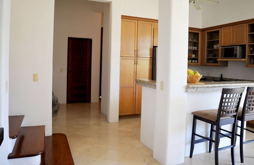 P Chahue Condo | 3 Bedrooms, Top Floor, large Roof-Top Terrace, 360°Views, Chahue Bay & Mountains