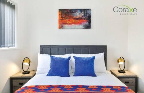 Oldbury House | 3 Bedrooms Urban Oasis for Contractors and Families by Coraxe Short Stays