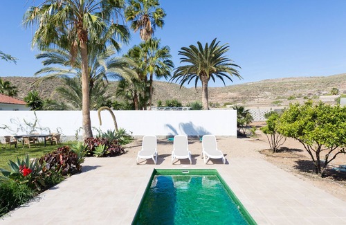 Palm-Mar Cottage | 3 Bedrooms, WiFi, pool and private garden.
