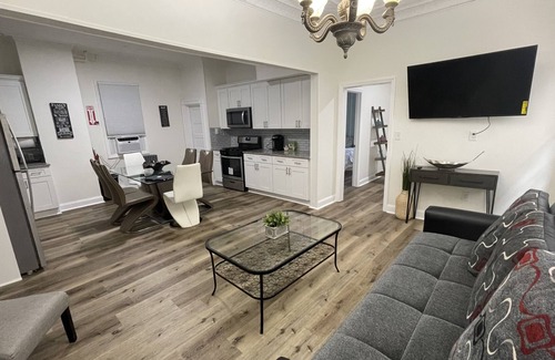 Orange Apartment | 3 Bedrooms with Parking. Easy ride to NYC , Newark and The American Dream Mall