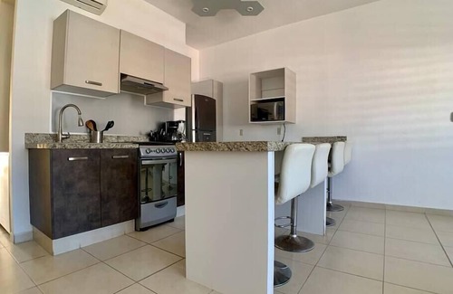 Diaz Ordaz Condo | 3 blocks to the beach! 2 bedroom aptmt Versalles!