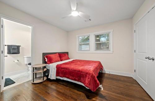 East Point House | 3 BR 12 Mins from Atl Airport & Near Downtown