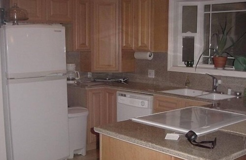 East Hemet House | 3 BR/2 BA Hemet- Private Yard & Pool-1 Story-Clean & Comfort.