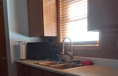 Downtown Omaha House | 3 br-2 bath centrally located 5 min. from CWS, Old Market, & Zoo.