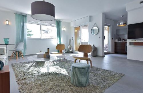 Pointe Croisette Apartment | 3-Br Apartment 3 minutes to the Croisette