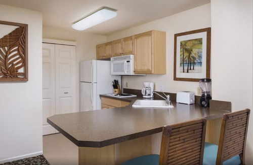 Kihei Resort | 3 BR condo in a beautiful resort, super clean, great beach, Sleeps 8