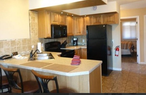 Lead Condo | 3 BR Condo in ruggedly beautiful area. Outdoor adventures await you!