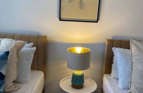 Newport House | 3 BR | Free Parking | Garden