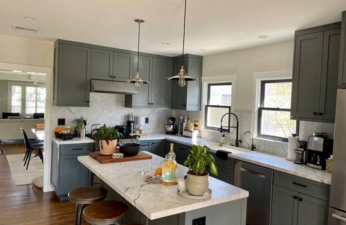 Larchmont House | 3-BR house + Casita in Larchmont Village in LA - very walkable & central