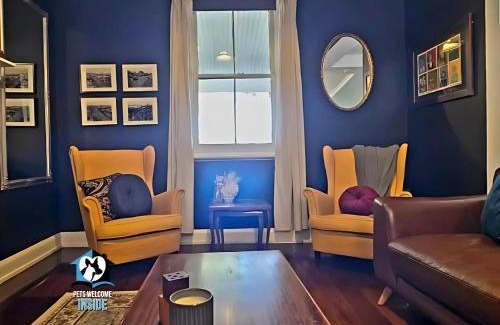 Lamington House | 3 BR Little Addis Cottage in Historic Kalgoorlie