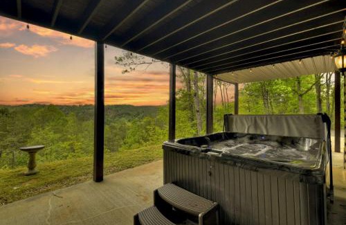 Morganton House | 3 BR Mountain Cabin Games Hot Tub Fire Pit