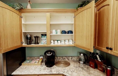 Camano Island House | 3 BR Retreat Home~ Hot tub~Country Club and Private Beach Access