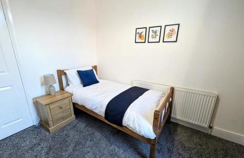 South Shields Apartment | 3 Br Spacious Perfect For The Family And Work