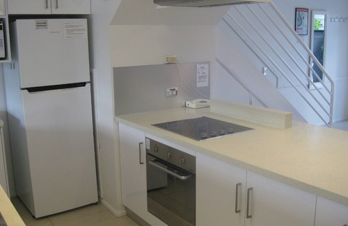 Ellis Beach Apartment | 3 Brm Waterfront Apartment