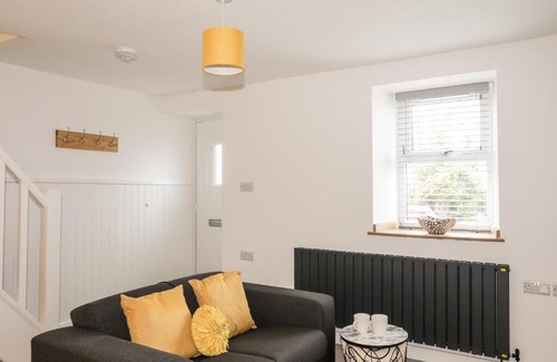 Bangor House | 3 Cae Chwarel