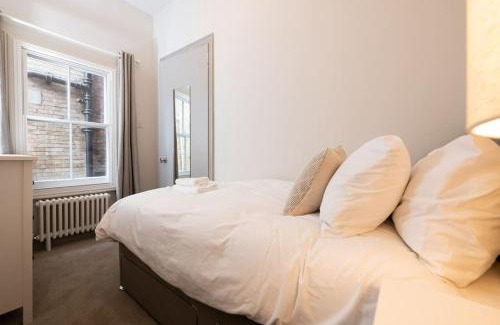 Salisbury Apartment | 3 Castle Mews