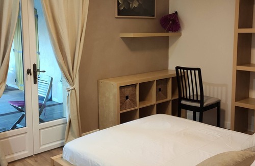 La Calmette Bed & Breakfast | 3 Chambres D'hôtes Privatives Entièrement Climatisées Dans Villa Avec Piscine