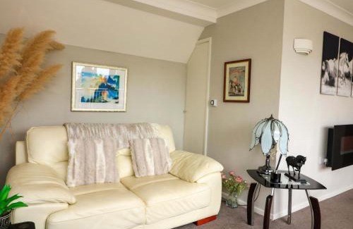 Slapton House | 3 Chantry Hill
