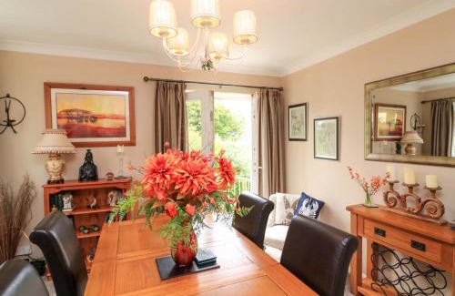 Slapton House | 3 Chantry Hill