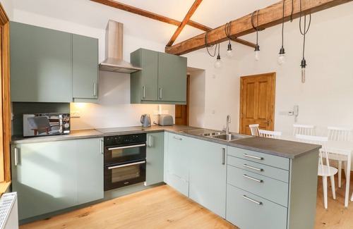 Pateley Bridge Apartment | 3 CHEWS COTTAGE, family friendly, with a garden in Pateley Bridge