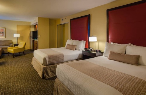 Dupont Circle Hotel | 3 Comfortable Units w/Kitchen, Pet-friendly, Short Drive to Dupont Circle