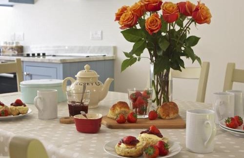 Salcombe House | 3 Eddystone Row