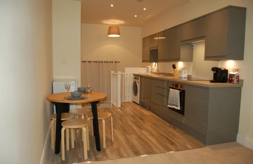 Salisbury Apartment | 3 Endless Street