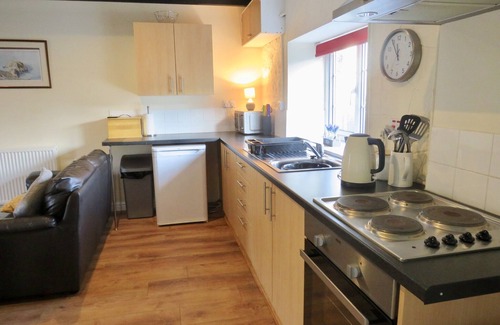 Bodorgan Cottage | 3 Glantraeth Farm Cottage. Pet friendly, ideal base to explore Anglesey.