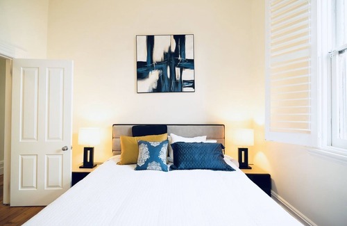 Armadale North House | 3 GrandKing executive Art living house