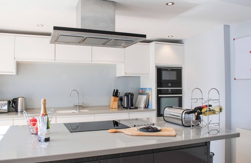 Salcombe Cottage | 3 Hamstone Court