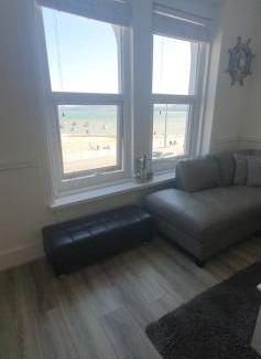 Rhos on Sea Apartment | 3 Harbour Views