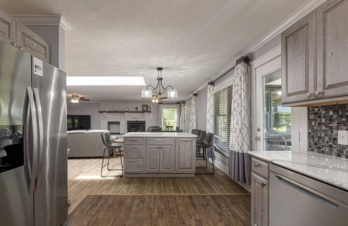 Wolf Creek House | 3 Lake Homes Together- Family Reunion Perfection