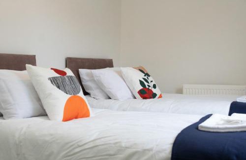 Galashiels Apartment | 3 Large Bedroom Ground Floor